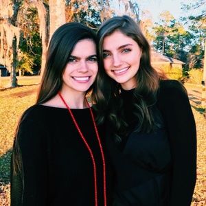 Meet your Poshers, jennifer & sarah!
